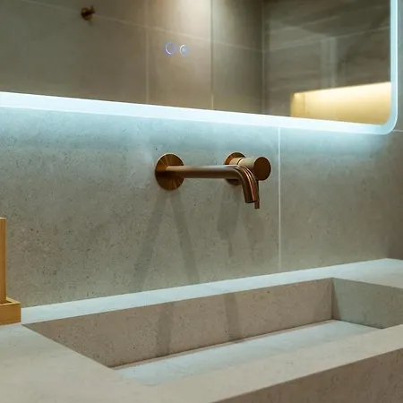 Magnifique Dans Le Carre D'or A