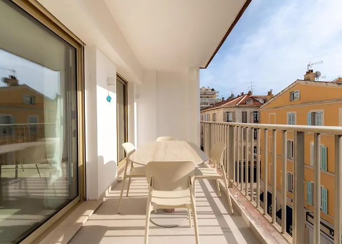 Magnifique Dans Le Carre D'or A Daire Cannes